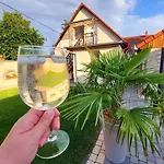 Lexi Jakuzzis * Balatonboglar