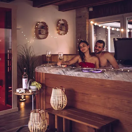 Lexi Jakuzzis Balatonboglar