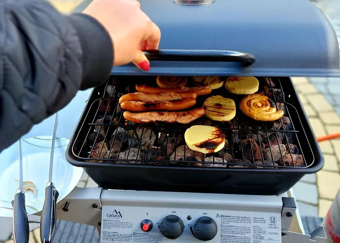 Lexi Jakuzzis Apartment *