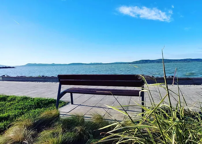 Lexi Jakuzzis Apartment Balatonboglar