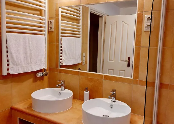 Lexi Jakuzzis Apartment Balatonboglar