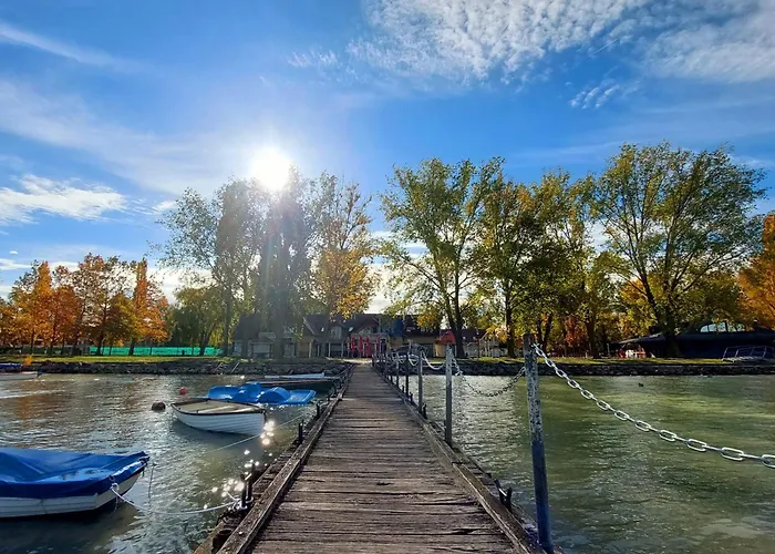 Lexi Jakuzzis Balatonboglar